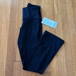 NWT Lululemon Align HR Mini Flare Pant 28” Size 4